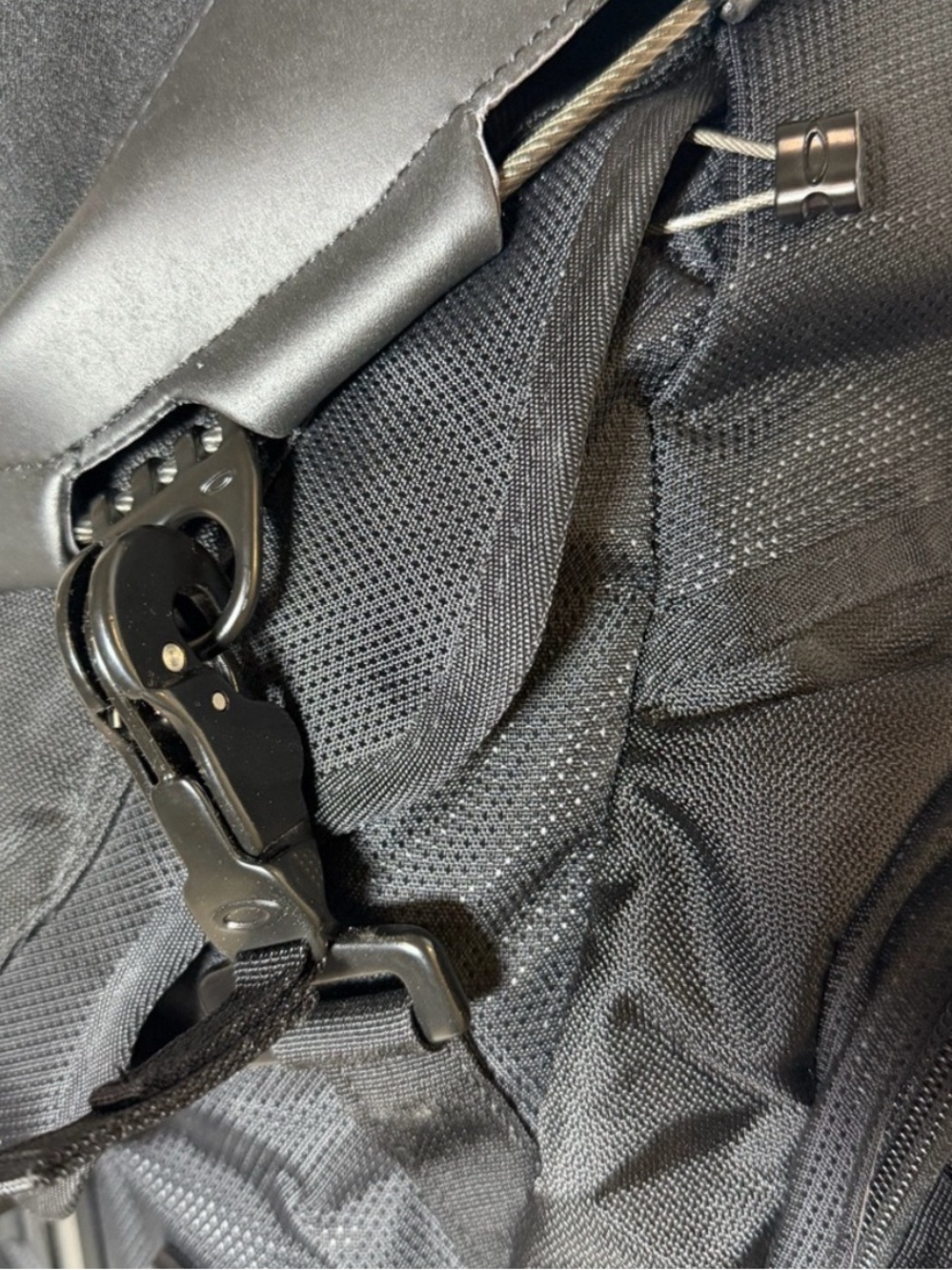 Oakley Kitchen Sink Black Tactical Field Gear Backpack - Logo Patch Detail - Picture 7 of 10